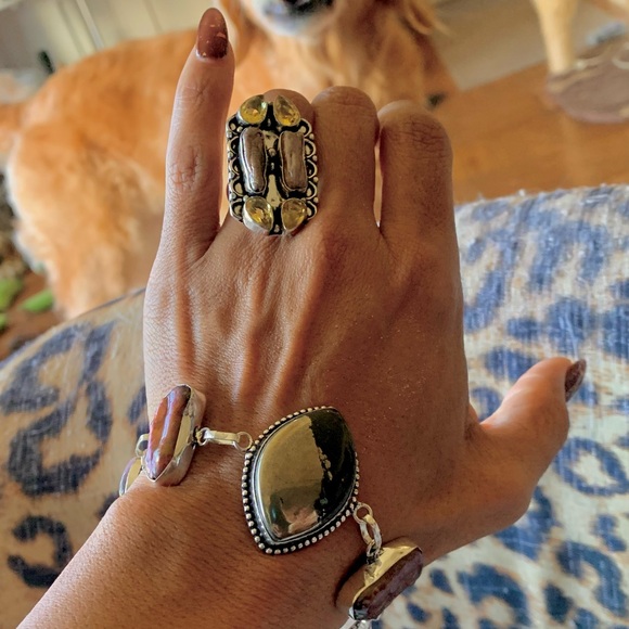 Ornate Silver Vintage Ring and bracelet - Picture 13 of 14